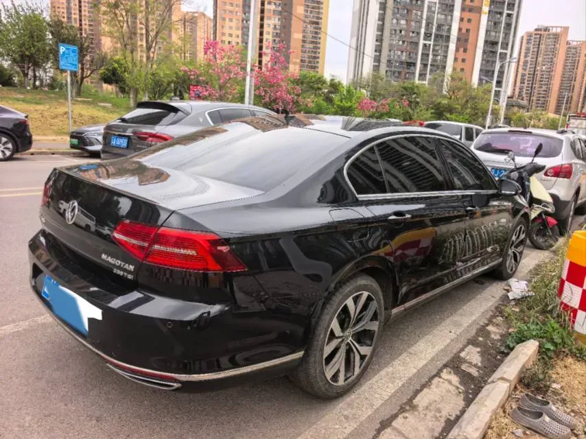 2018 Volkswagen Magotan 1.8T 180HP L4 7DCT,autocango,china used car exporter,china ev exporter,chinese used car exporter,chinese used ev exporter