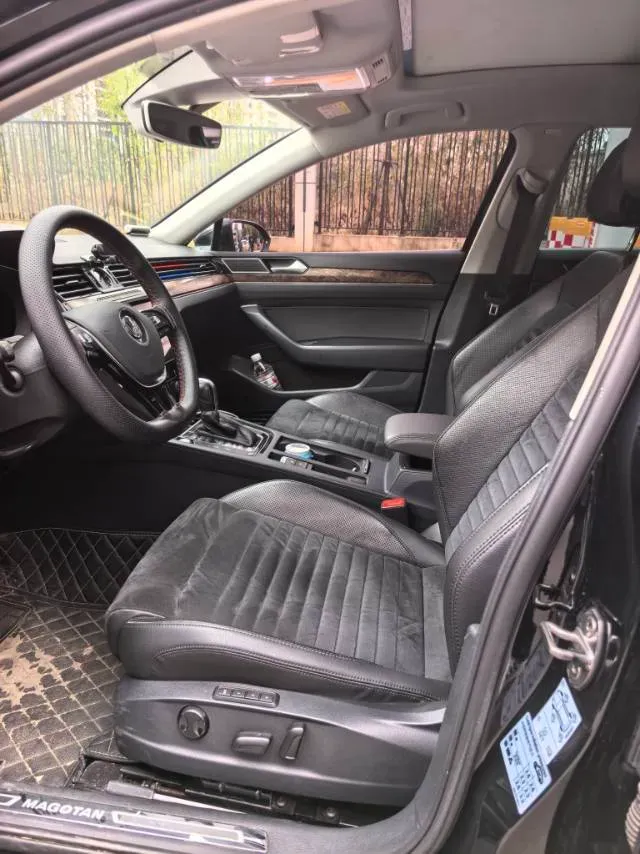 2018 Volkswagen Magotan 1.8T 180HP L4 7DCT,autocango,china used car exporter,china ev exporter,chinese used car exporter,chinese used ev exporter