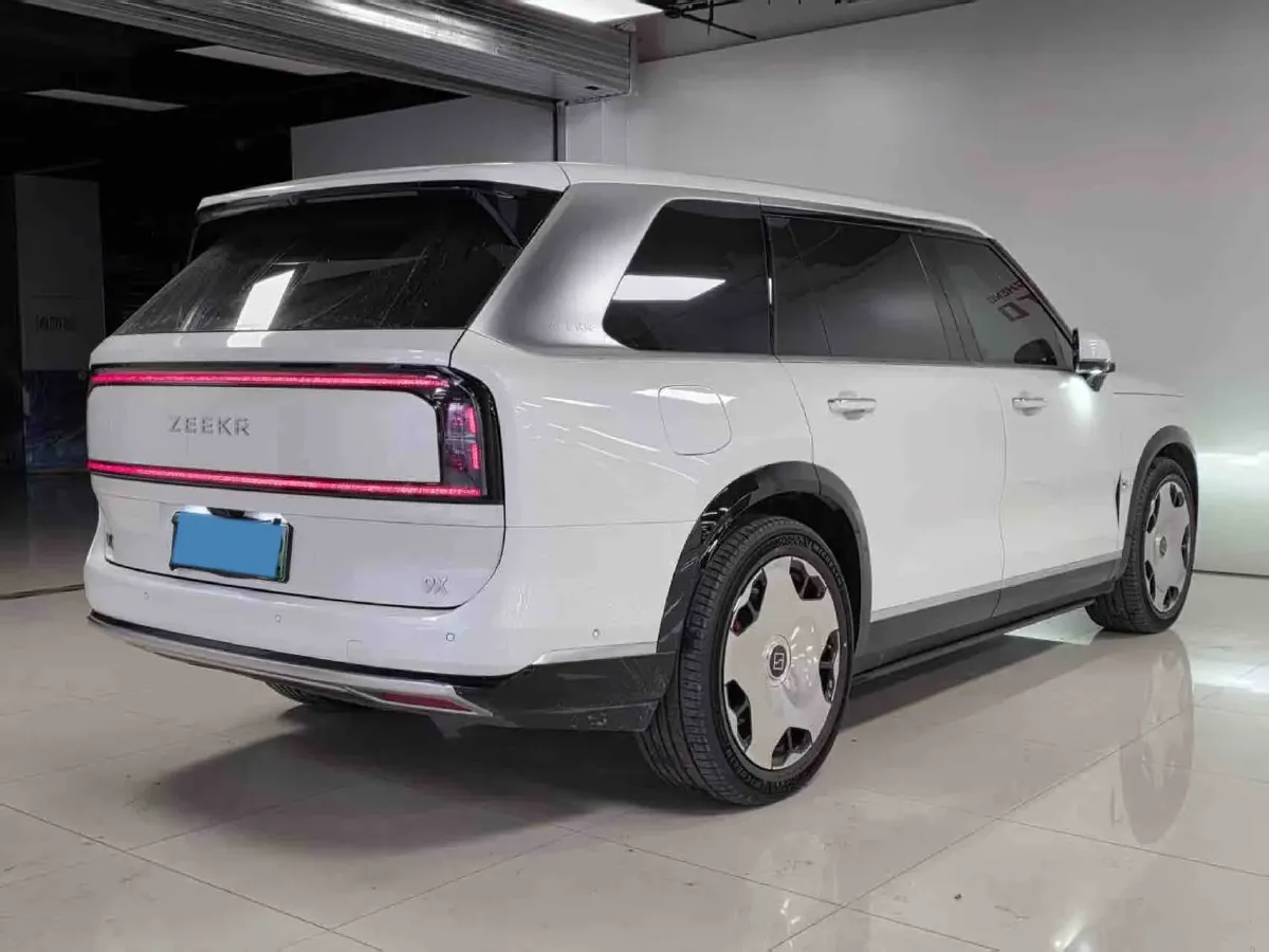 2025 Zeekr 9X 2.0T 279HP L4 1DHT PHEV,autocango,china used car exporter,china ev exporter,chinese used car exporter,chinese used ev exporter