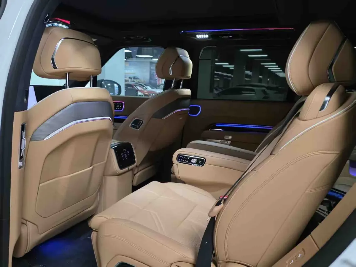 2025 Zeekr 9X 2.0T 279HP L4 1DHT PHEV,autocango,china used car exporter,china ev exporter,chinese used car exporter,chinese used ev exporter