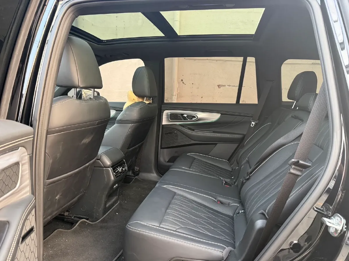 2025 GAC Trumpchi GS8 2.0T 252HP L4 8AT,autocango,china used car exporter,china ev exporter,chinese used car exporter,chinese used ev exporter