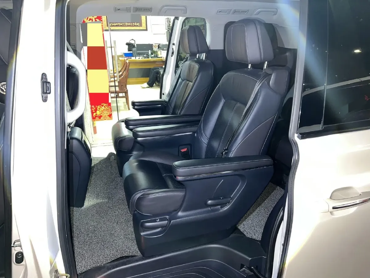 2021 GAC Trumpchi M8 2.0T 252HP L4 8AT,autocango,china used car exporter,china ev exporter,chinese used car exporter,chinese used ev exporter