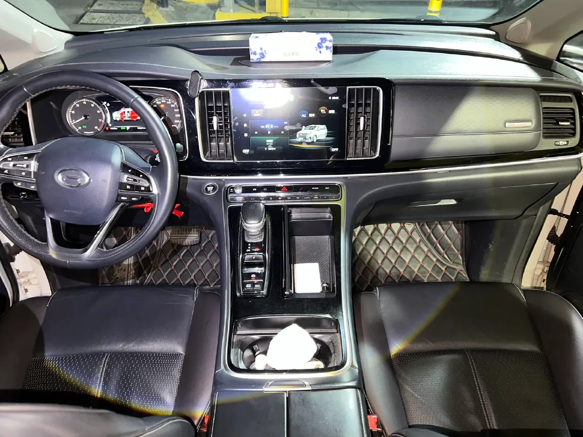 2021 GAC Trumpchi M8 2.0T 252HP L4 8AT,autocango,china used car exporter,china ev exporter,chinese used car exporter,chinese used ev exporter