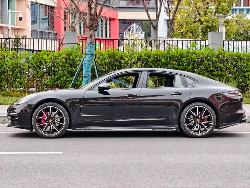 2017 BMW X6 3.0T 306HP L6 8AT,autocango,china used car exporter,china ev exporter,chinese used car exporter,chinese used ev exporter