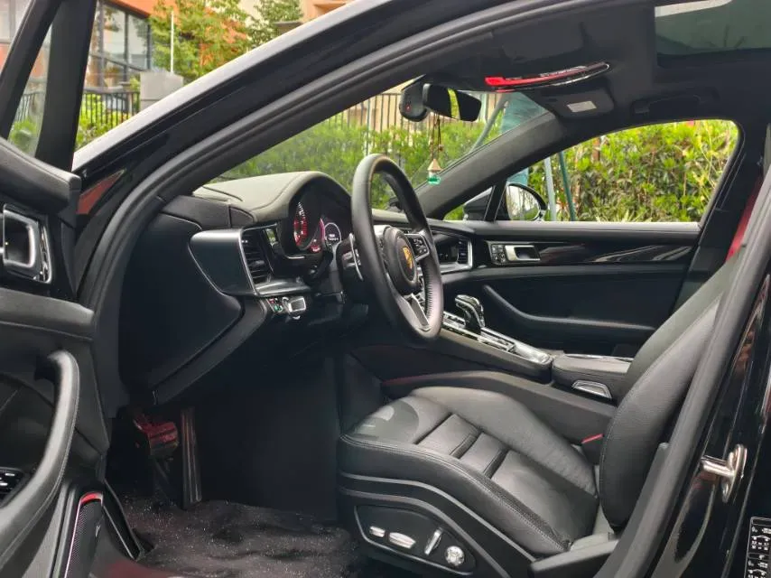 2017 BMW X6 3.0T 306HP L6 8AT,autocango,china used car exporter,china ev exporter,chinese used car exporter,chinese used ev exporter