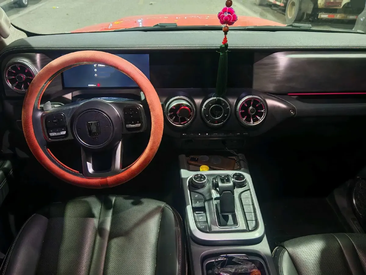 2023 Tank 300 2.0T 227HP L4 8AT,autocango,china used car exporter,china ev exporter,chinese used car exporter,chinese used ev exporter