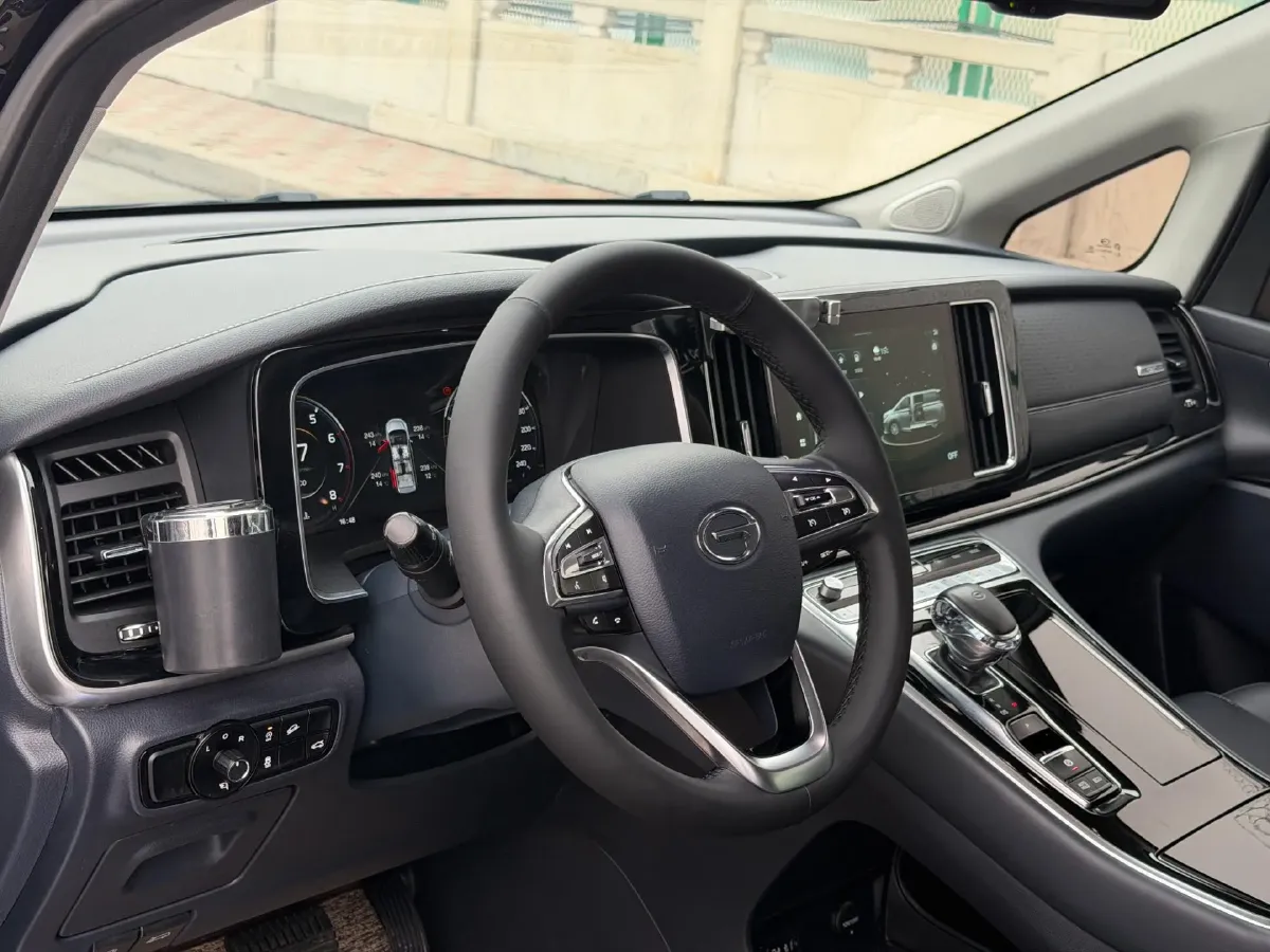 2021 GAC Trumpchi M8 2.0T 252HP L4 8AT,autocango,china used car exporter,china ev exporter,chinese used car exporter,chinese used ev exporter