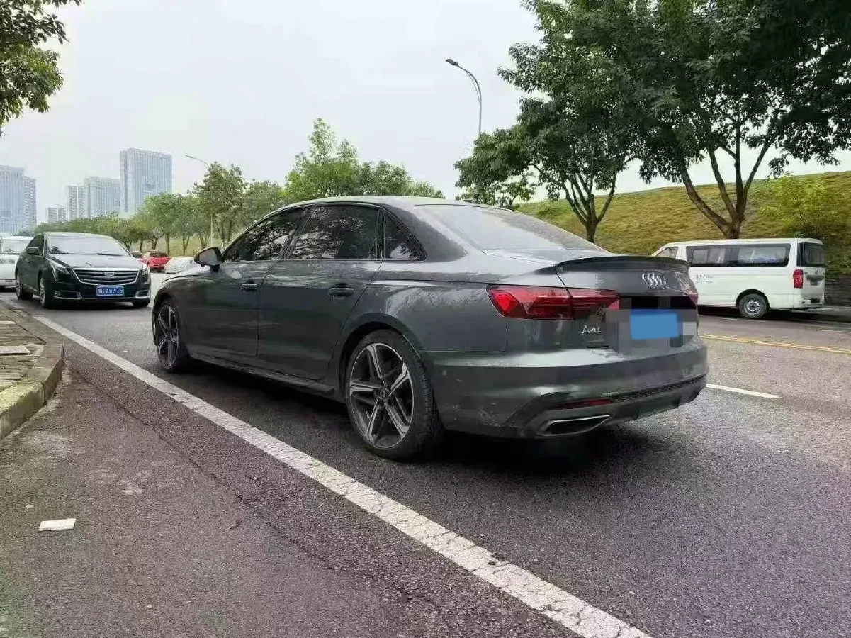 2023 Audi A4L 2.0T 245HP L4 7DCT,autocango,china used car exporter,china ev exporter,chinese used car exporter,chinese used ev exporter