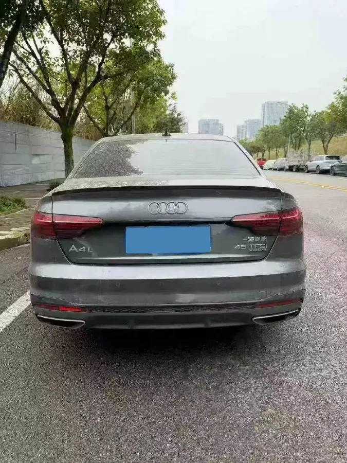 2023 Audi A4L 2.0T 245HP L4 7DCT,autocango,china used car exporter,china ev exporter,chinese used car exporter,chinese used ev exporter