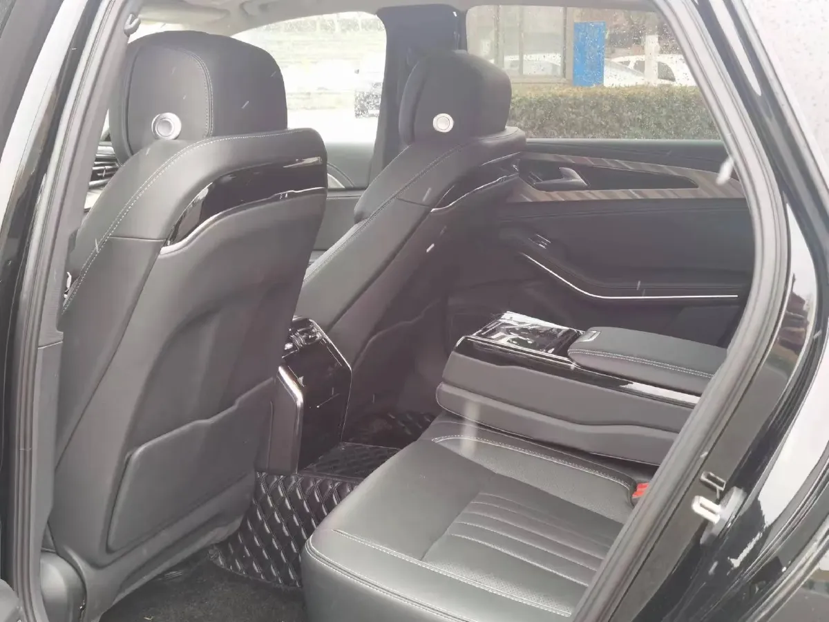 2023 HongQi H9 2.0T 252HP L4 7DCT,autocango,china used car exporter,china ev exporter,chinese used car exporter,chinese used ev exporter