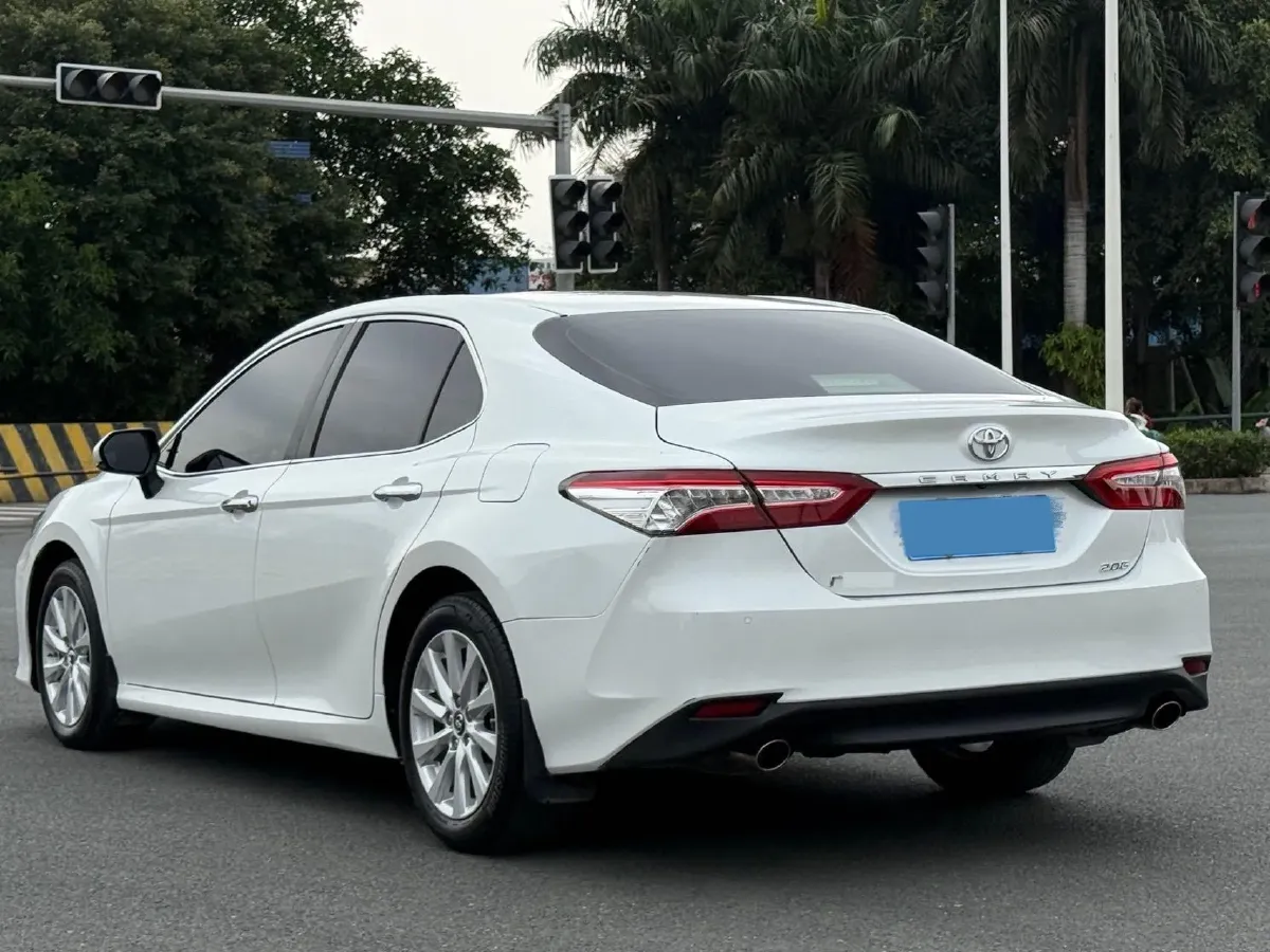 2019 Toyota Camry 2.0L 178HP L4 CVT,autocango,china used car exporter,china ev exporter,chinese used car exporter,chinese used ev exporter