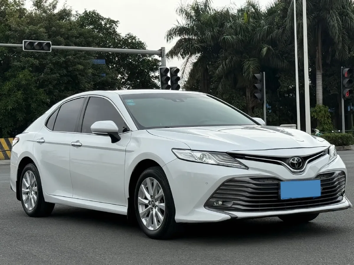 2019 Toyota Camry 2.0L 178HP L4 CVT,autocango,china used car exporter,china ev exporter,chinese used car exporter,chinese used ev exporter