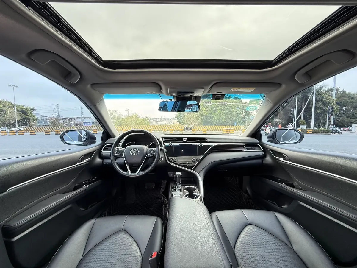 2019 Toyota Camry 2.0L 178HP L4 CVT,autocango,china used car exporter,china ev exporter,chinese used car exporter,chinese used ev exporter