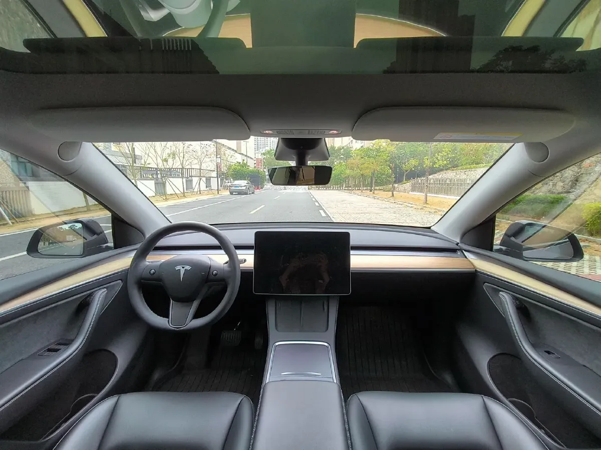 2022 Tesla Model Y BEV 60KWH,autocango,china used car exporter,china ev exporter,chinese used car exporter,chinese used ev exporter