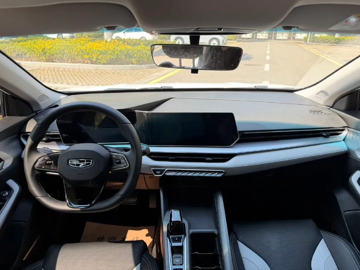 2024 Geely Binray 1.5T 181HP L4 7DCT,autocango,china used car exporter,china ev exporter,chinese used car exporter,chinese used ev exporter