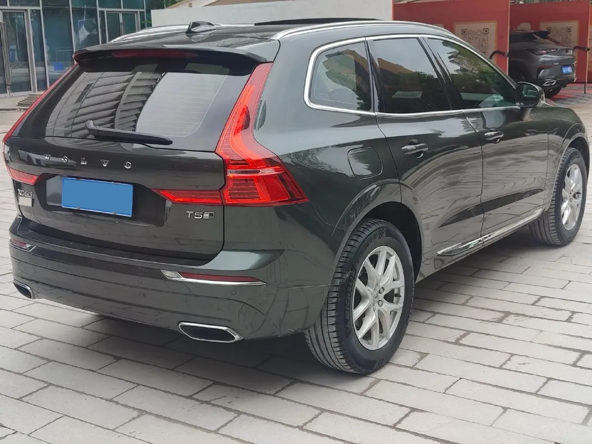 2020 Volvo XC60 2.0T 254HP L4 8AT,autocango,china used car exporter,china ev exporter,chinese used car exporter,chinese used ev exporter