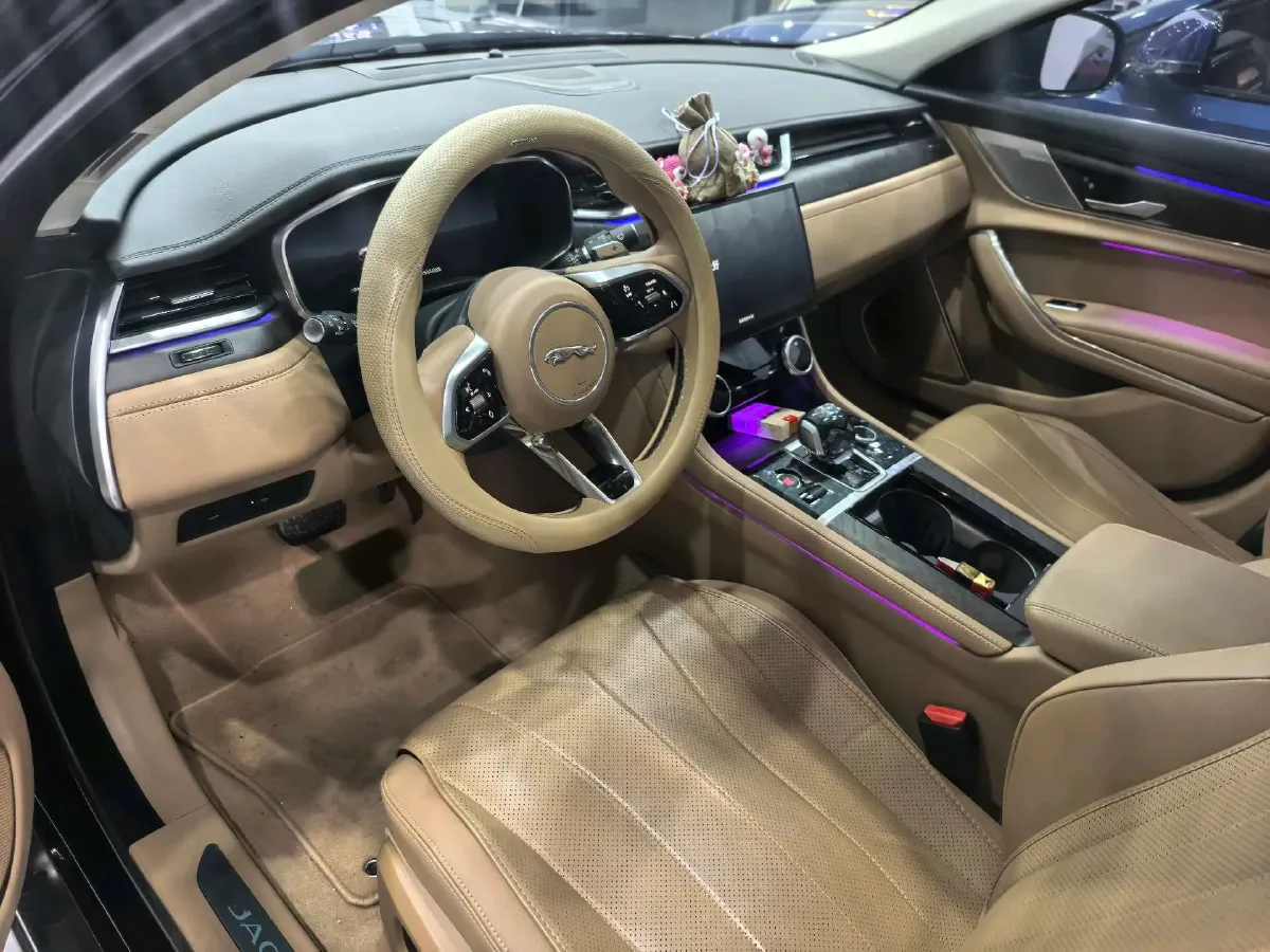 2024 Jaguar XFL 2.0T 250HP L4 8AT,autocango,china used car exporter,china ev exporter,chinese used car exporter,chinese used ev exporter