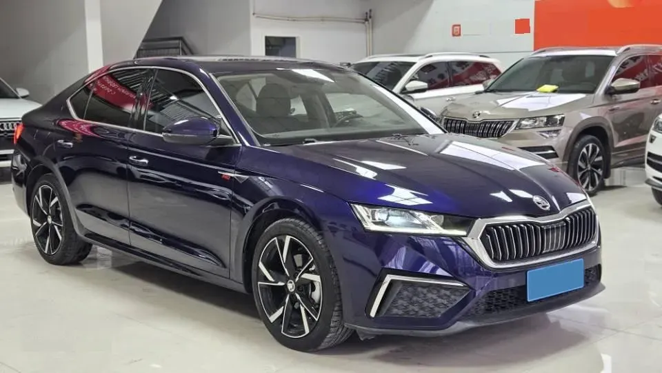 2022 Skoda Octavia 1.4T 150HP L4 7DCT,autocango,china used car exporter,china ev exporter,chinese used car exporter,chinese used ev exporter