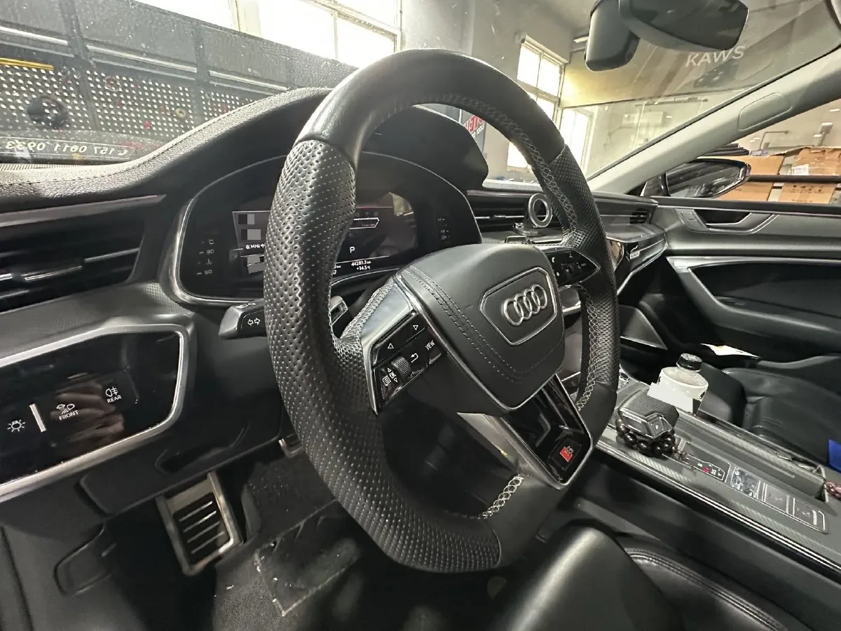 2020 Audi A7 2.0T 190HP L4 7DCT,autocango,china used car exporter,china ev exporter,chinese used car exporter,chinese used ev exporter