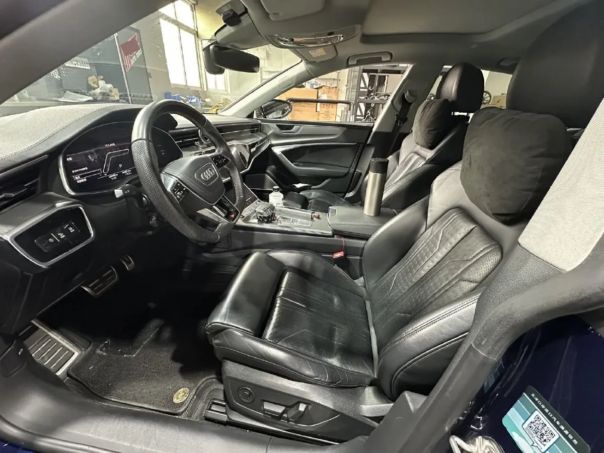 2020 Audi A7 2.0T 190HP L4 7DCT,autocango,china used car exporter,china ev exporter,chinese used car exporter,chinese used ev exporter