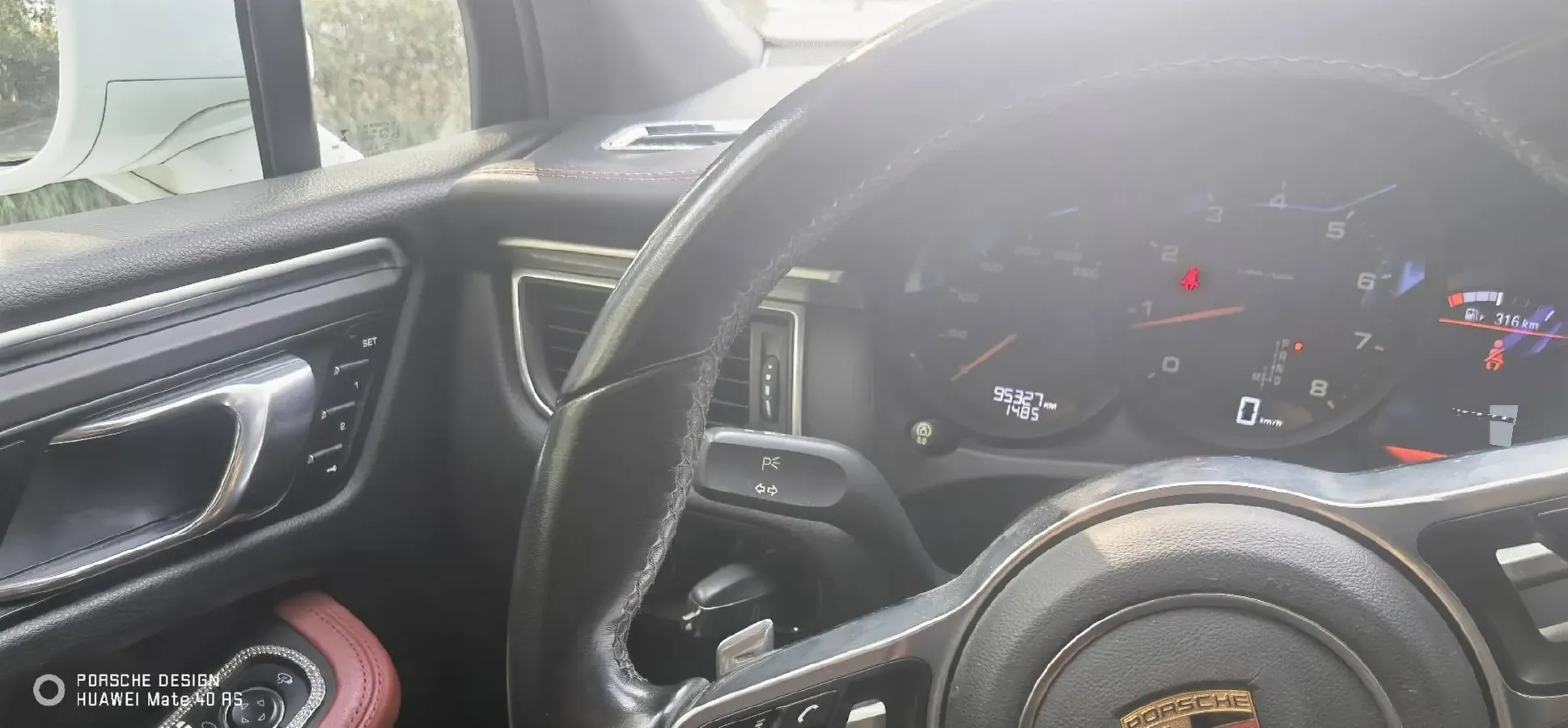 2017 YuTong T7 6.0L 316HP V8 6AT,autocango,china used car exporter,china ev exporter,chinese used car exporter,chinese used ev exporter