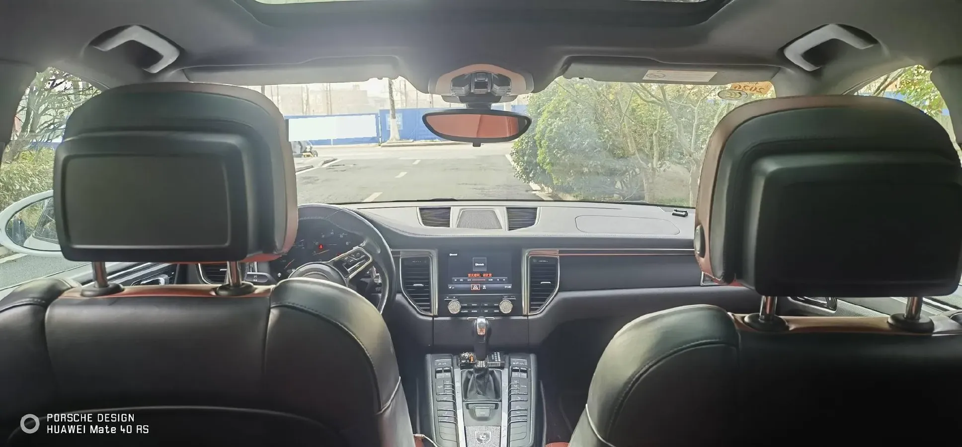 2017 YuTong T7 6.0L 316HP V8 6AT,autocango,china used car exporter,china ev exporter,chinese used car exporter,chinese used ev exporter