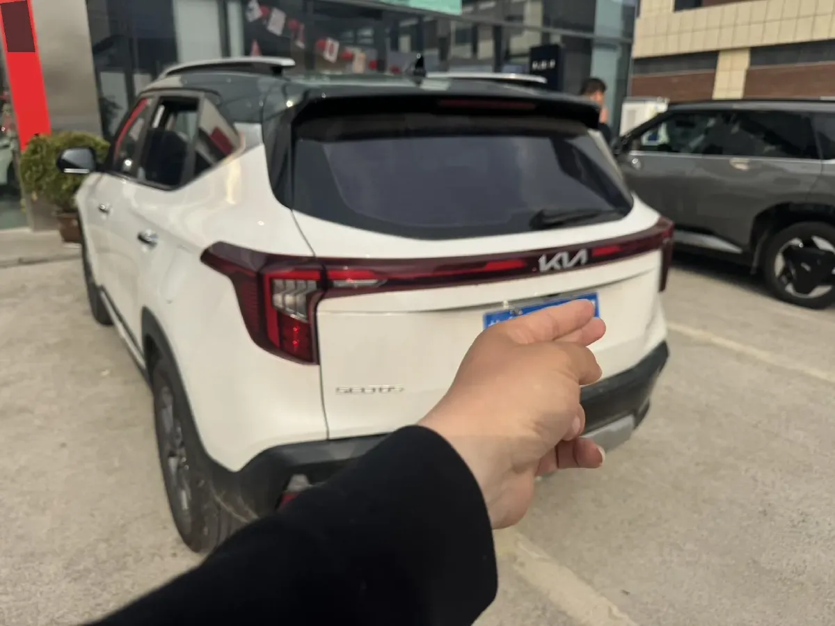 2023 Kia Seltos 1.5L 115HP L4 CVT,autocango,china used car exporter,china ev exporter,chinese used car exporter,chinese used ev exporter