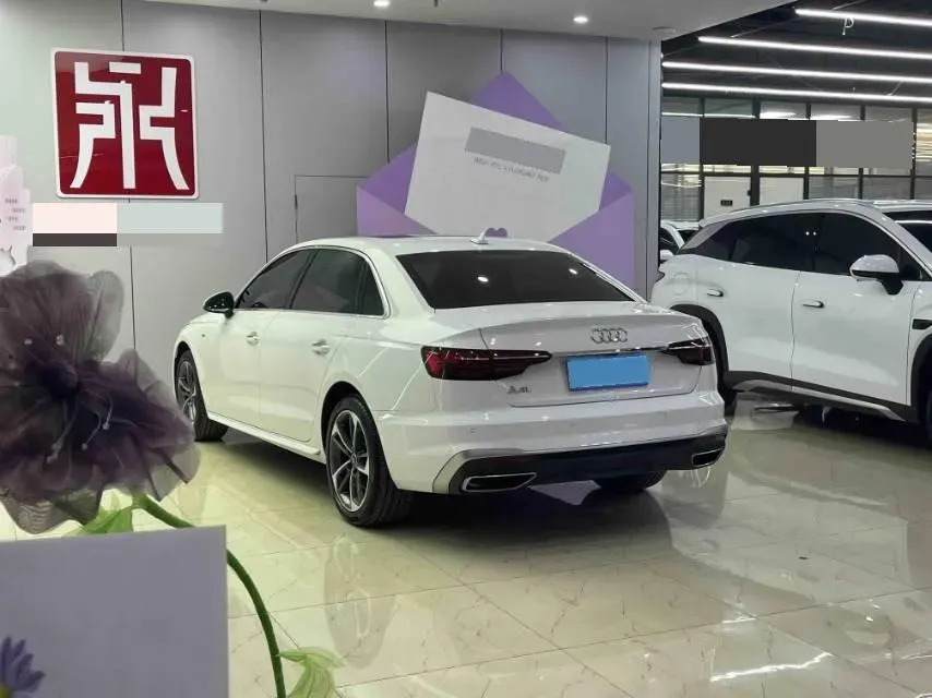 2023 Audi A4L 2.0T 190HP L4 7DCT,autocango,china used car exporter,china ev exporter,chinese used car exporter,chinese used ev exporter