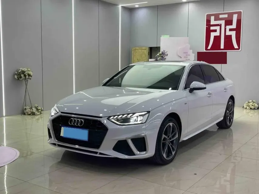 2023 Audi A4L 2.0T 190HP L4 7DCT,autocango,china used car exporter,china ev exporter,chinese used car exporter,chinese used ev exporter