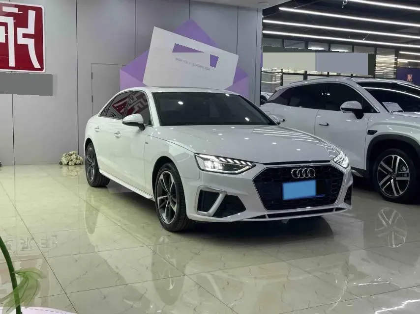 2023 Audi A4L 2.0T 190HP L4 7DCT,autocango,china used car exporter,china ev exporter,chinese used car exporter,chinese used ev exporter