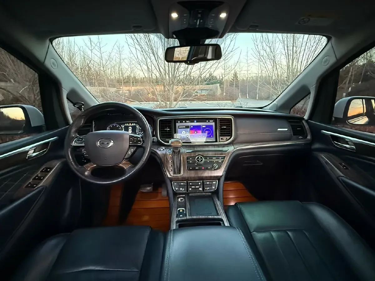 2020 GAC Trumpchi M8 2.0T 252HP L4 8AT,autocango,china used car exporter,china ev exporter,chinese used car exporter,chinese used ev exporter