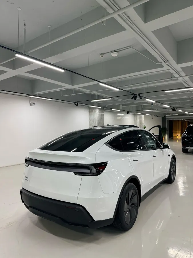 2026 Tesla Model Y BEV,autocango,china used car exporter,china ev exporter,chinese used car exporter,chinese used ev exporter