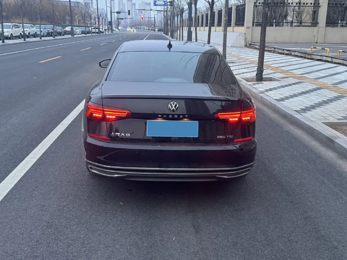 2021 Volkswagen Passat 1.4T 150HP L4 7DCT,autocango,china used car exporter,china ev exporter,chinese used car exporter,chinese used ev exporter