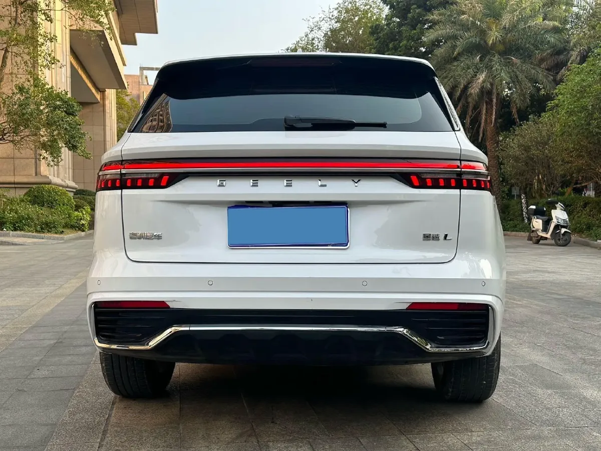 2025 Geely Monjaro 2.0T 238HP L4 8AT,autocango,china used car exporter,china ev exporter,chinese used car exporter,chinese used ev exporter