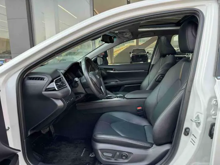 2021 Toyota Camry 2.5L 178HP L4 E-CVT Hybrid,autocango,china used car exporter,china ev exporter,chinese used car exporter,chinese used ev exporter