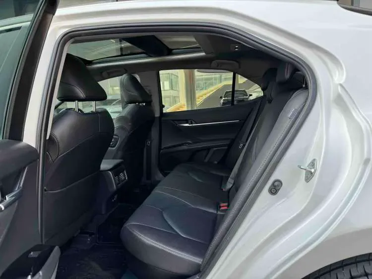 2021 Toyota Camry 2.5L 178HP L4 E-CVT Hybrid,autocango,china used car exporter,china ev exporter,chinese used car exporter,chinese used ev exporter