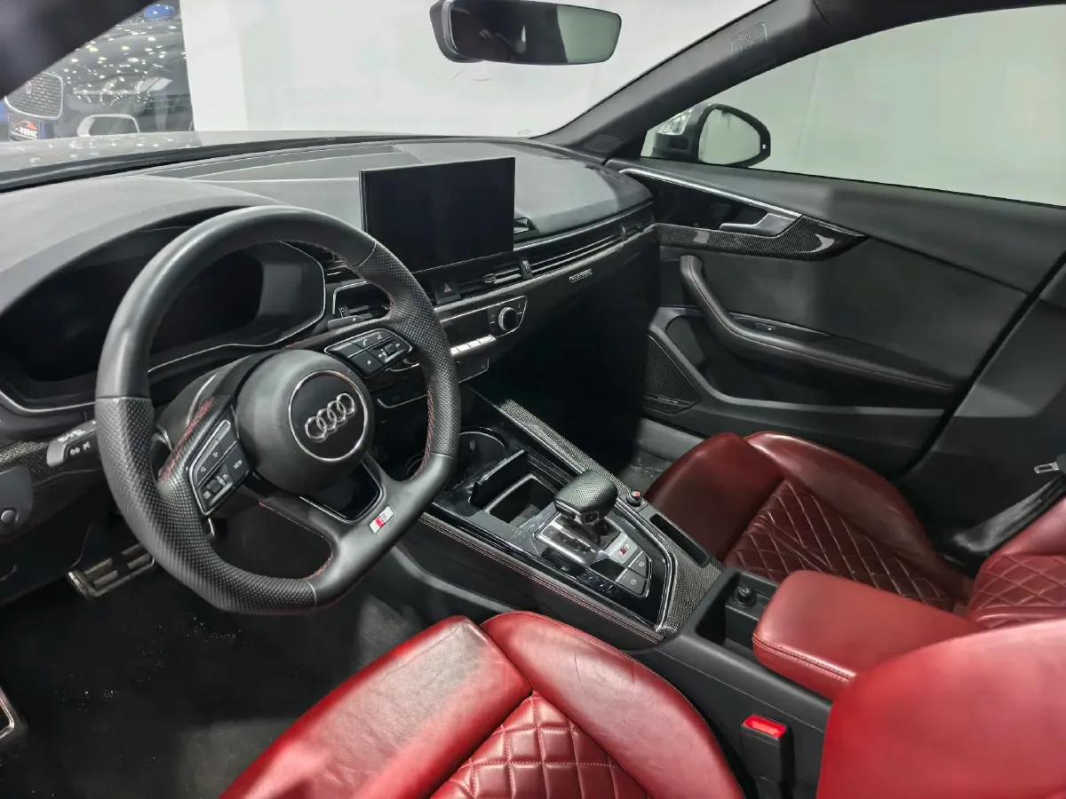 2023 Audi S4 3.0T 354HP V6 8AT,autocango,china used car exporter,china ev exporter,chinese used car exporter,chinese used ev exporter