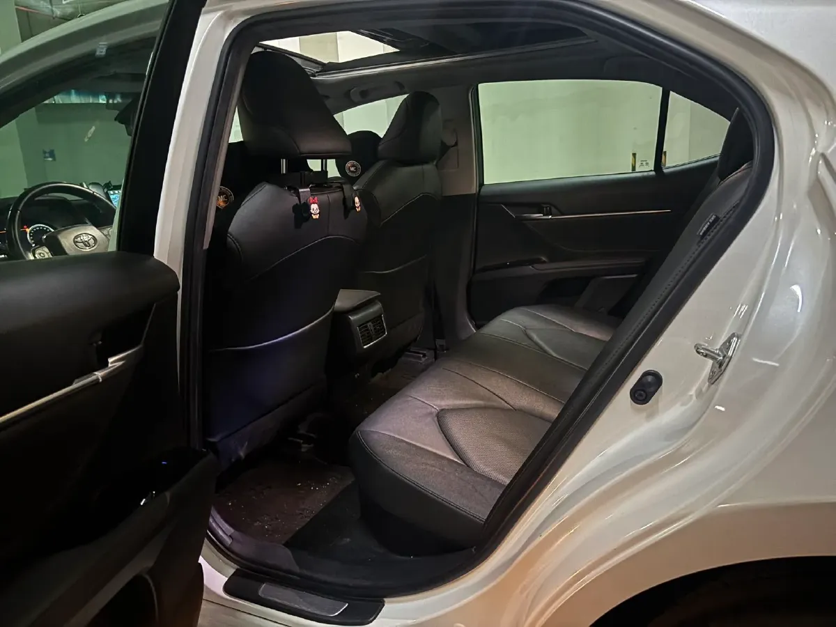 2021 Toyota Camry 2.5L 178HP L4 E-CVT Hybrid,autocango,china used car exporter,china ev exporter,chinese used car exporter,chinese used ev exporter