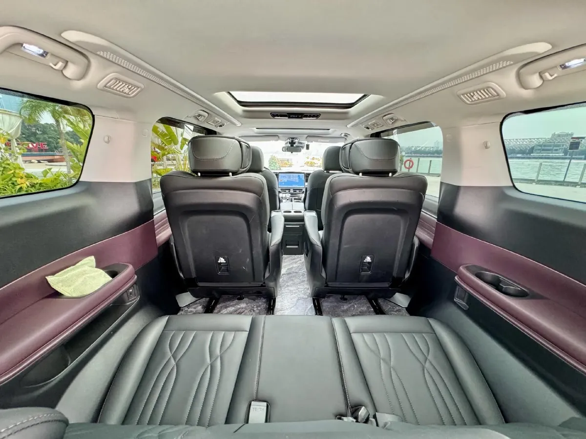 2024 GAC Trumpchi M8 2.0T 252HP L4 8AT,autocango,china used car exporter,china ev exporter,chinese used car exporter,chinese used ev exporter