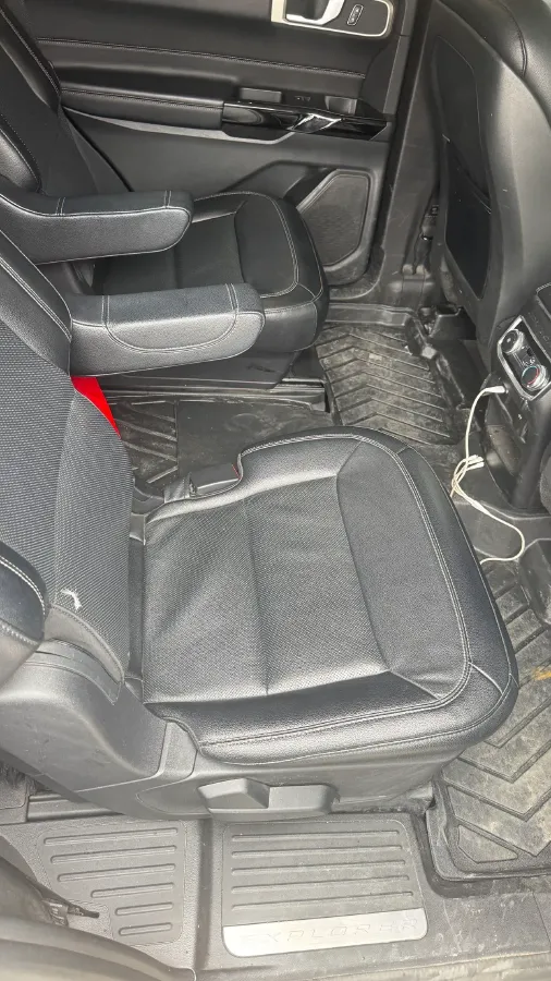 2020 Ford Explorer 2.3T 276HP L4 10AT,autocango,china used car exporter,china ev exporter,chinese used car exporter,chinese used ev exporter