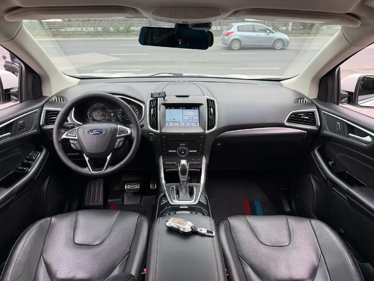2018 Ford Edge 2.0T 245HP L4 6AT,autocango,china used car exporter,china ev exporter,chinese used car exporter,chinese used ev exporter