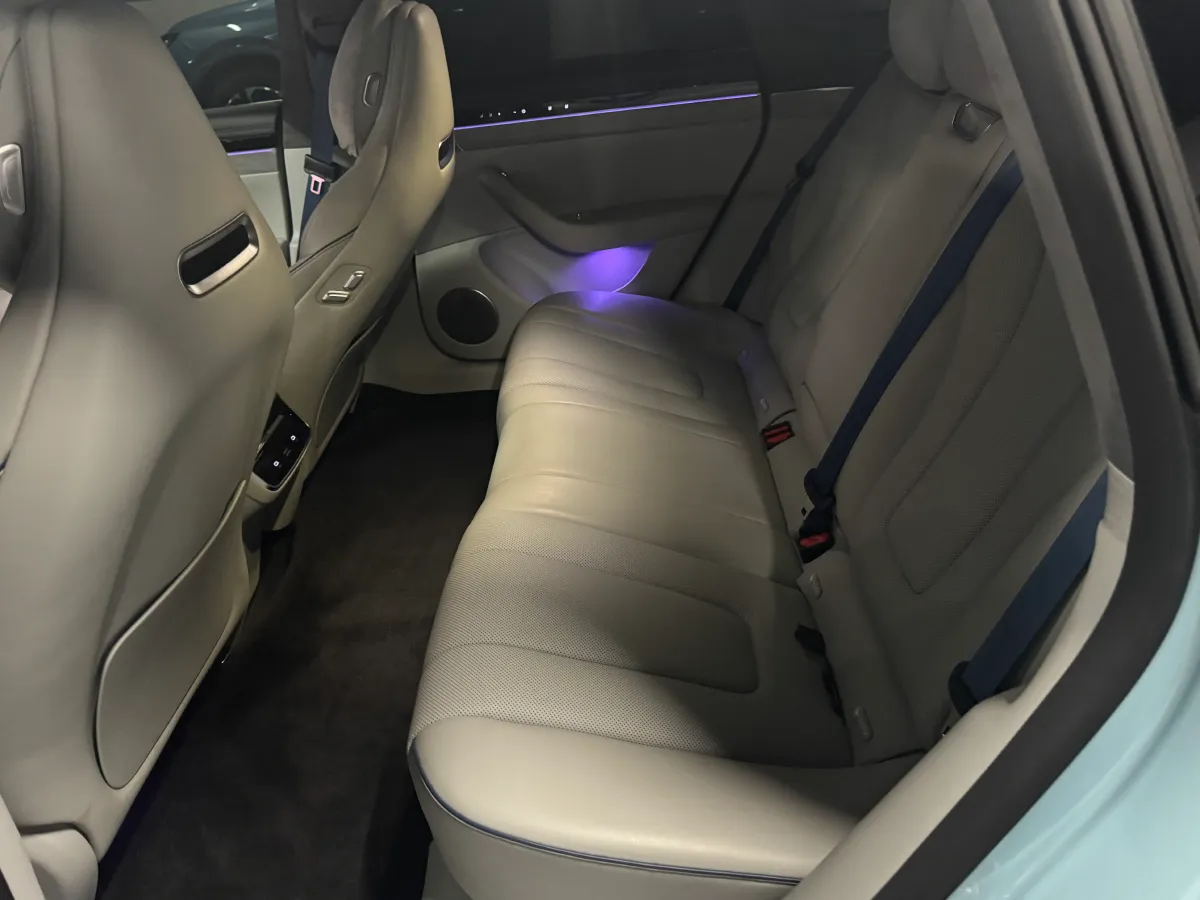 2025 Luxeed S7 BEV 100KWH,autocango,china used car exporter,china ev exporter,chinese used car exporter,chinese used ev exporter