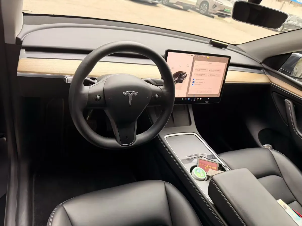 2022 Tesla Model Y BEV 60KWH,autocango,china used car exporter,china ev exporter,chinese used car exporter,chinese used ev exporter