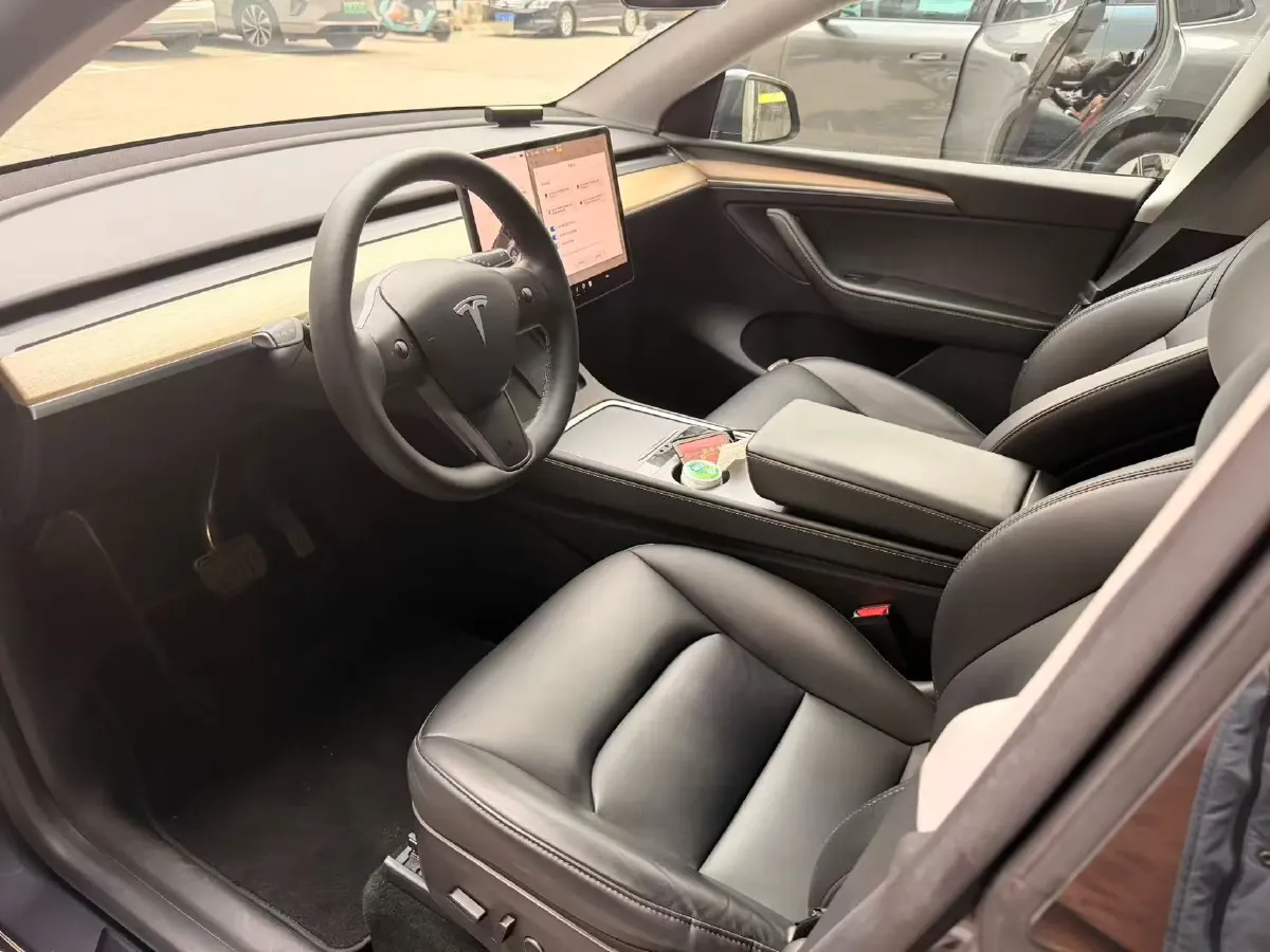 2022 Tesla Model Y BEV 60KWH,autocango,china used car exporter,china ev exporter,chinese used car exporter,chinese used ev exporter