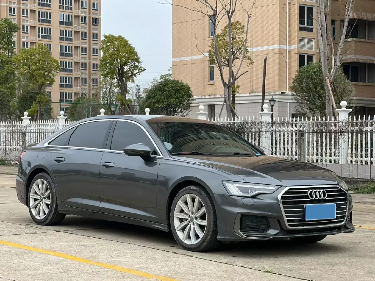 2020 Audi A6L 2.0T 224HP L4 7DCT,autocango,china used car exporter,china ev exporter,chinese used car exporter,chinese used ev exporter