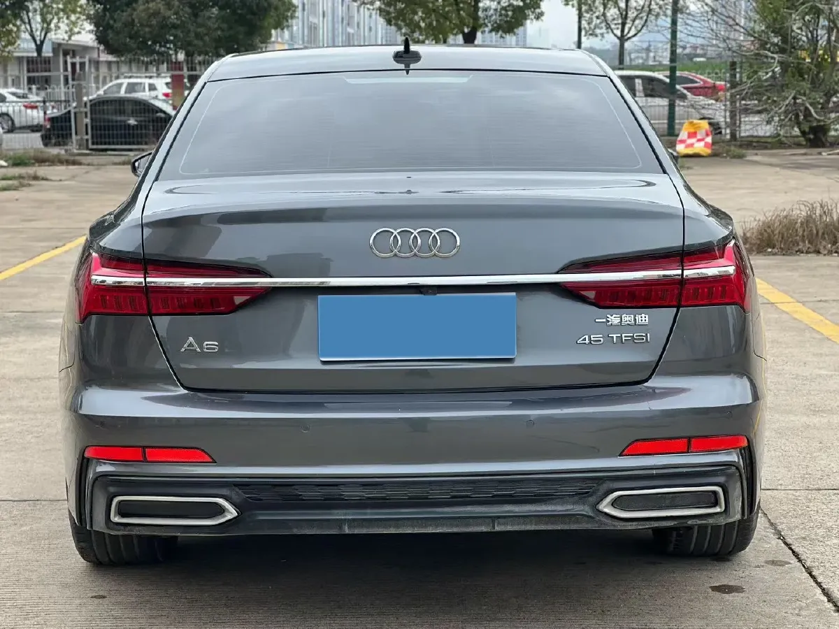2020 Audi A6L 2.0T 224HP L4 7DCT,autocango,china used car exporter,china ev exporter,chinese used car exporter,chinese used ev exporter