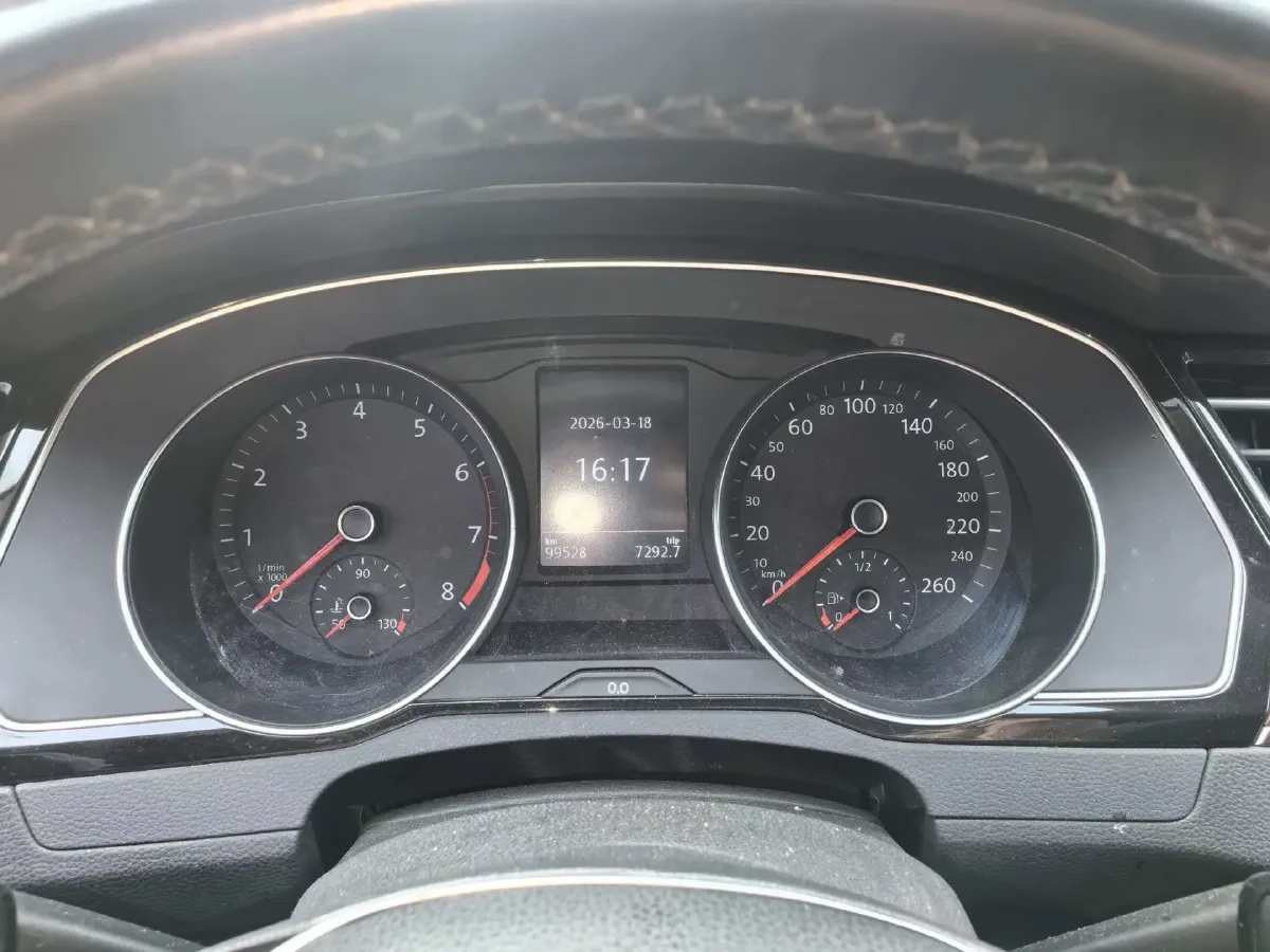 2019 Volkswagen Magotan 2.0T 186HP L4 7DCT,autocango,china used car exporter,china ev exporter,chinese used car exporter,chinese used ev exporter