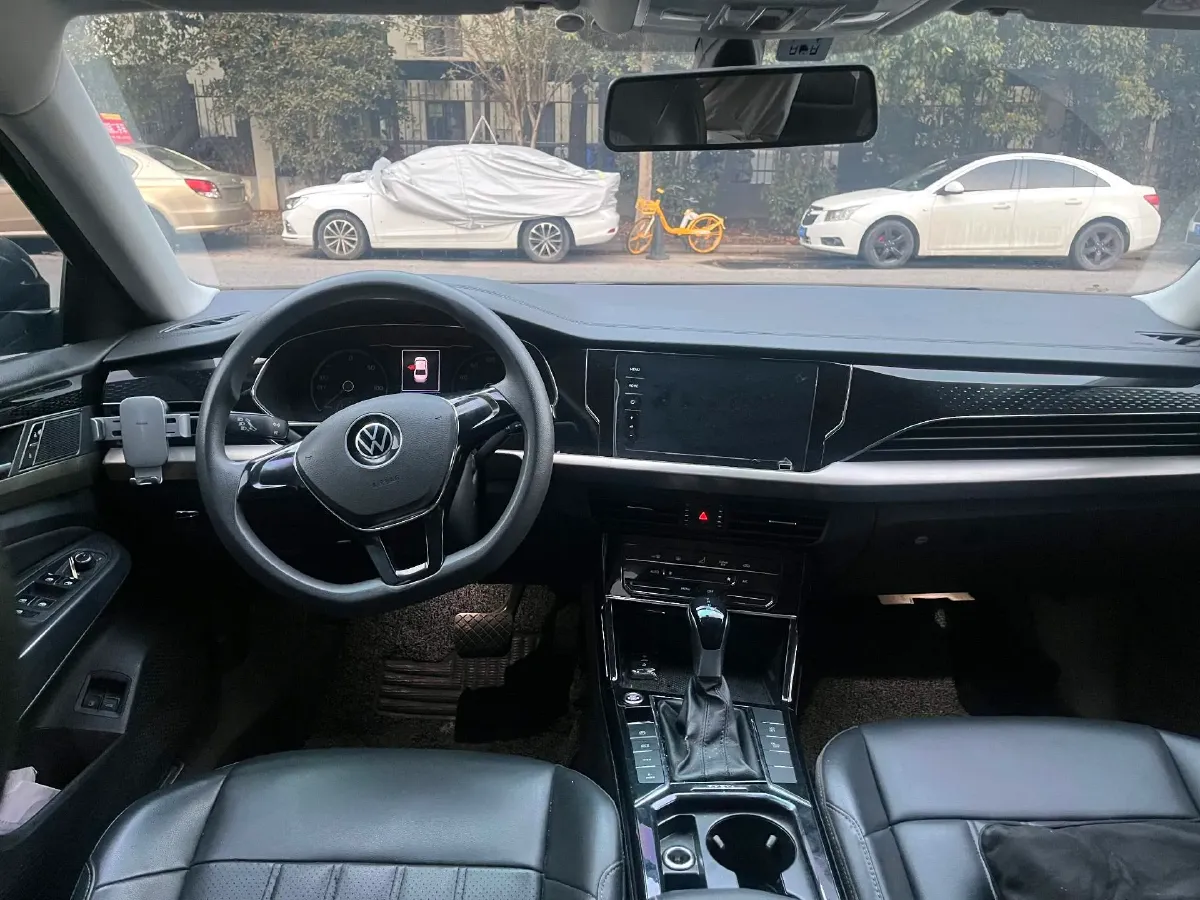 2021 Volkswagen Passat 2.0T 186HP L4 7DCT,autocango,china used car exporter,china ev exporter,chinese used car exporter,chinese used ev exporter