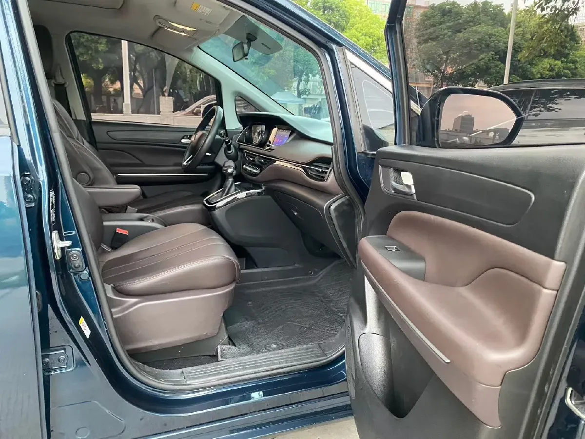 2019 GAC Trumpchi M6 1.5T 171HP L4 6AT,autocango,china used car exporter,china ev exporter,chinese used car exporter,chinese used ev exporter