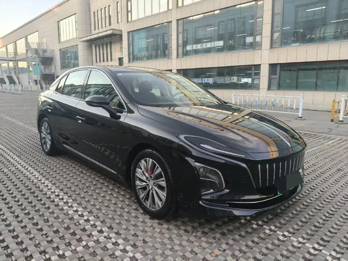 2024 HongQi E-QM5 BEV 72KWH,autocango,china used car exporter,china ev exporter,chinese used car exporter,chinese used ev exporter